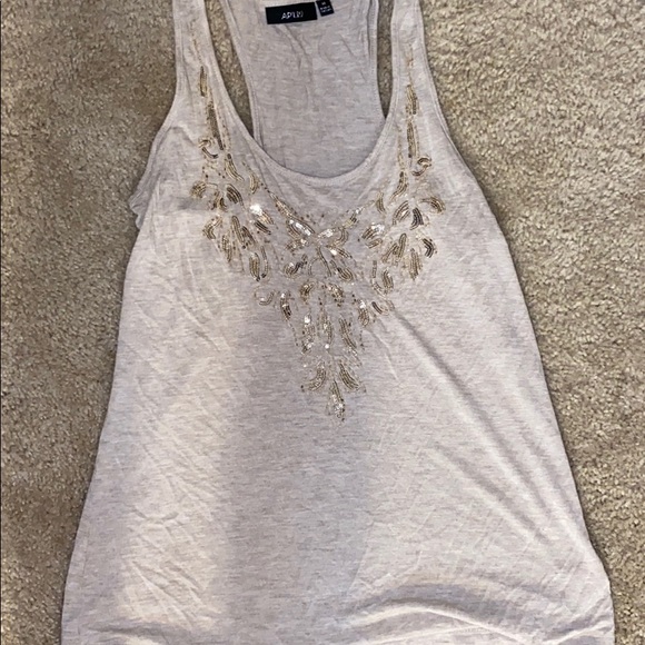 Tank - Picture 1 of 3